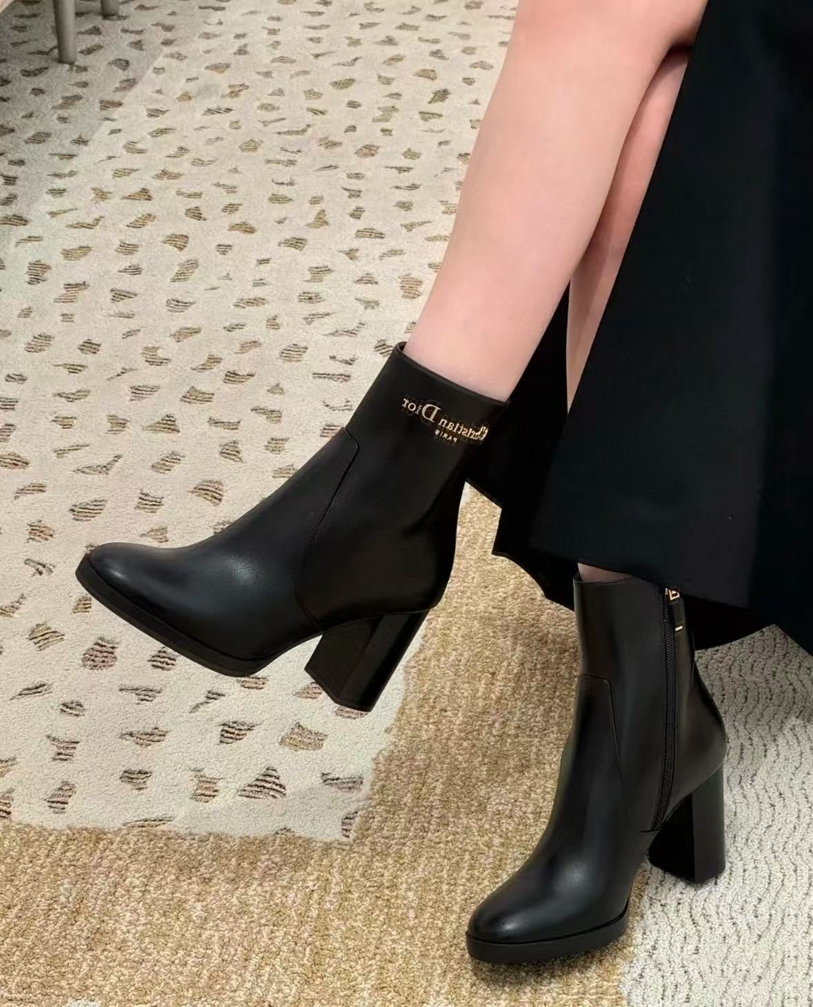 DIOR 高品質シンプルレターカウハイドハイヒールアンクルブーツ【50％割引+送料無料】