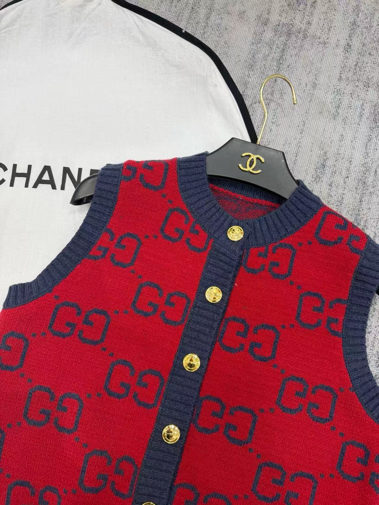 GUCC1 メタルボタンウールベスト【50％割引+送料無料】