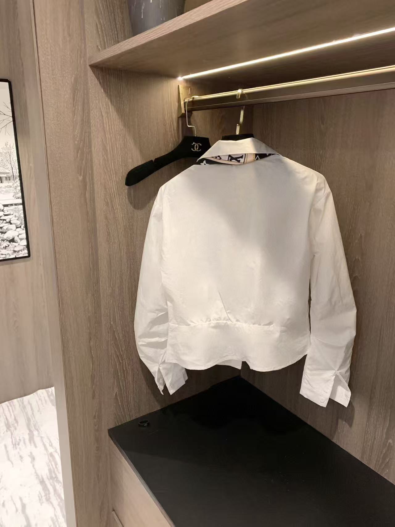 LVリボンシャツ【50％割引+送料無料】