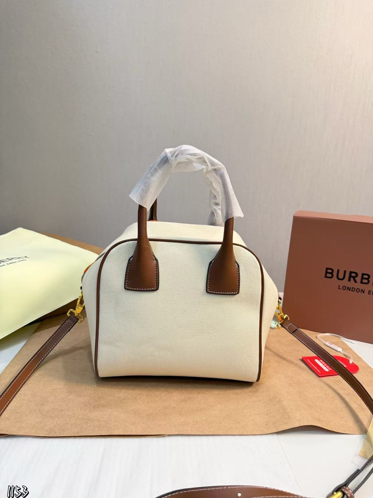 BUR8ERRY キャンバストートバッグ【50％割引+送料無料】