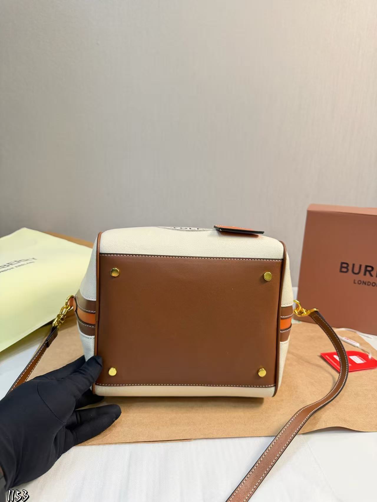 BUR8ERRY キャンバストートバッグ【50％割引+送料無料】