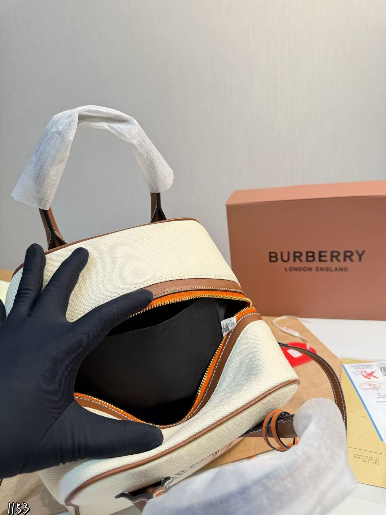 BUR8ERRY キャンバストートバッグ【50％割引+送料無料】