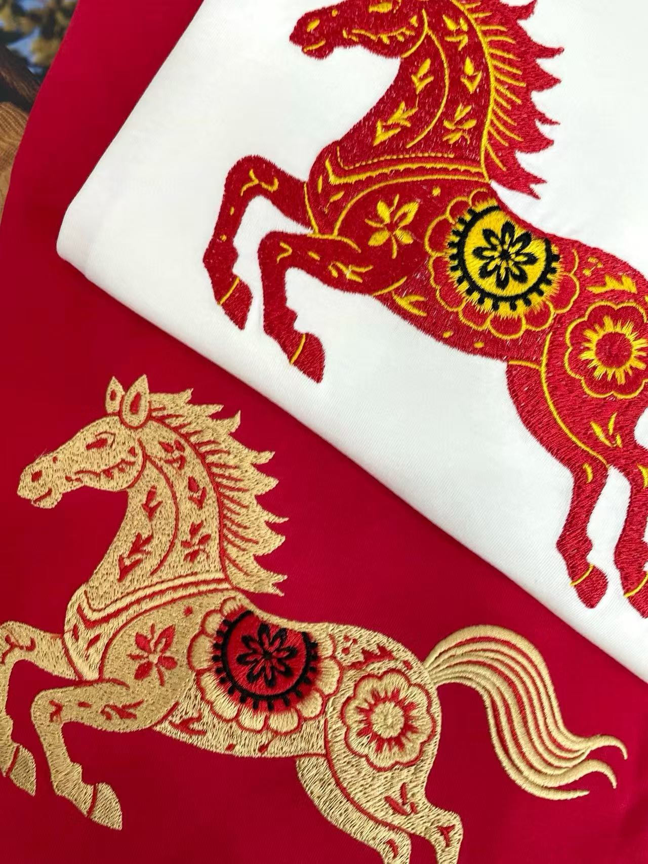 DIOR 刺繍ポニーTシャツ【50％割引+送料無料】