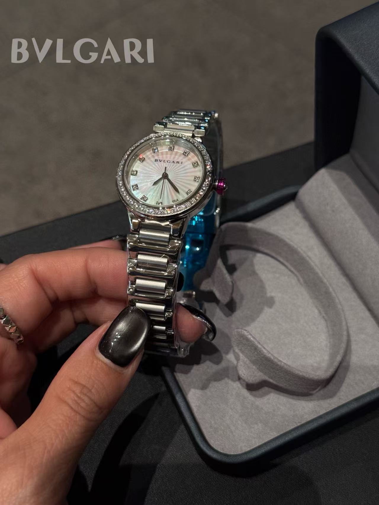 BVLGAR1 ダイヤモンドセット ラウンド型 ステンレススチール レディースウォッチ【50％割引+送料無料】