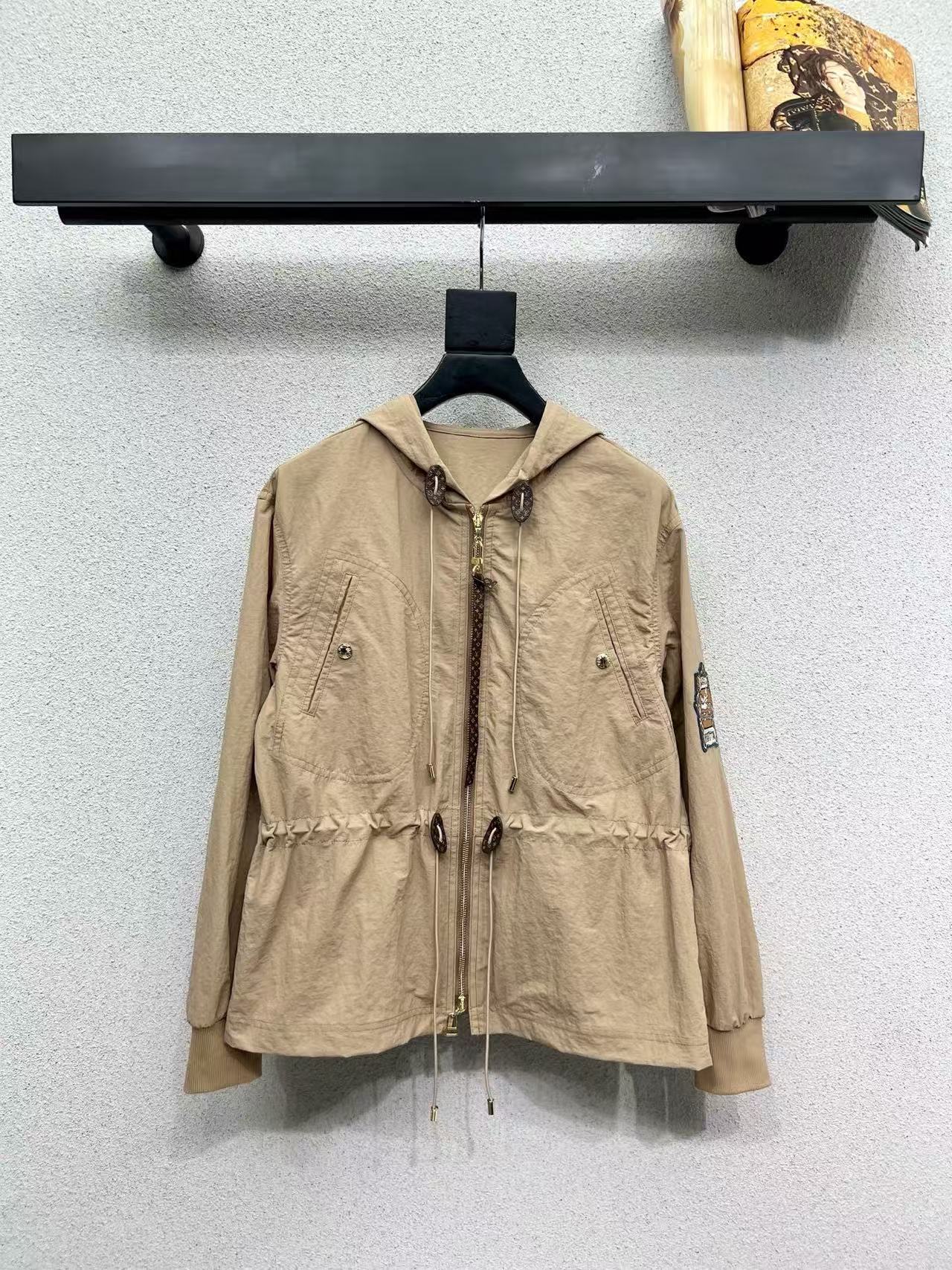 CHANE1 フード付きジャケット+スカート ツーピースセット【50％割引+送料無料】