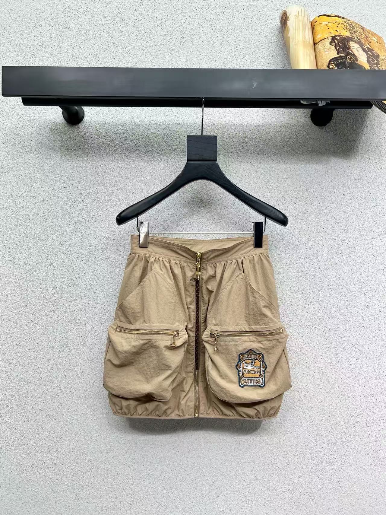 CHANE1 フード付きジャケット+スカート ツーピースセット【50％割引+送料無料】