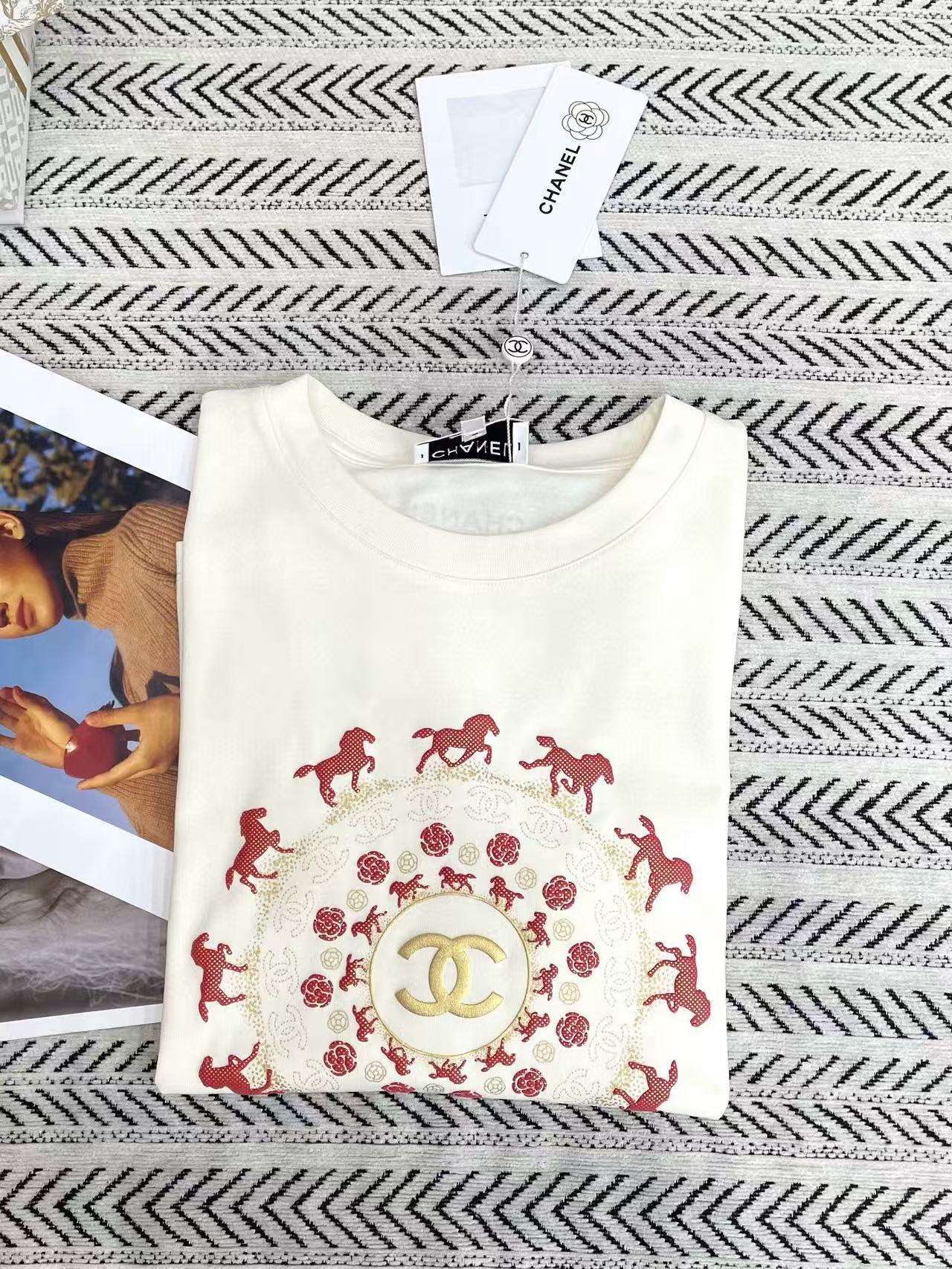 CHANE1 ダブルC ホースTシャツ【50％割引+送料無料】