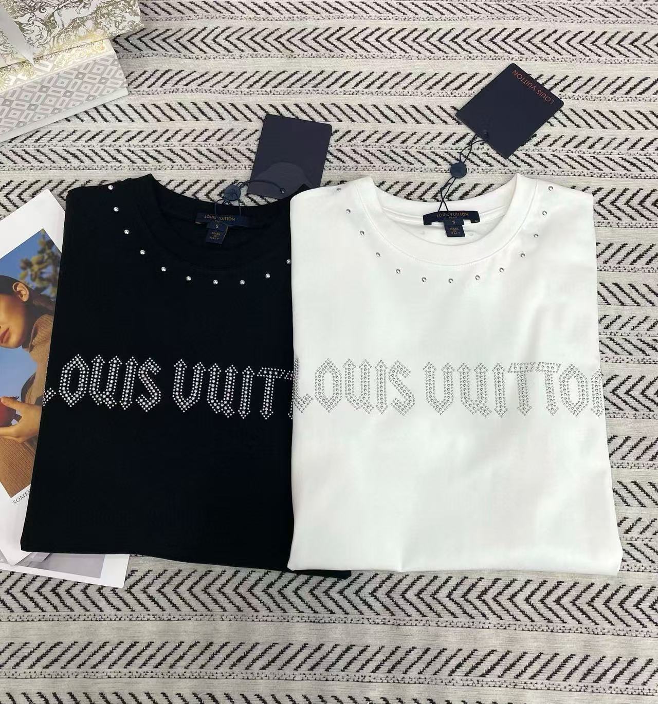 LVスタッズビーズレターTシャツ【50％割引+送料無料】