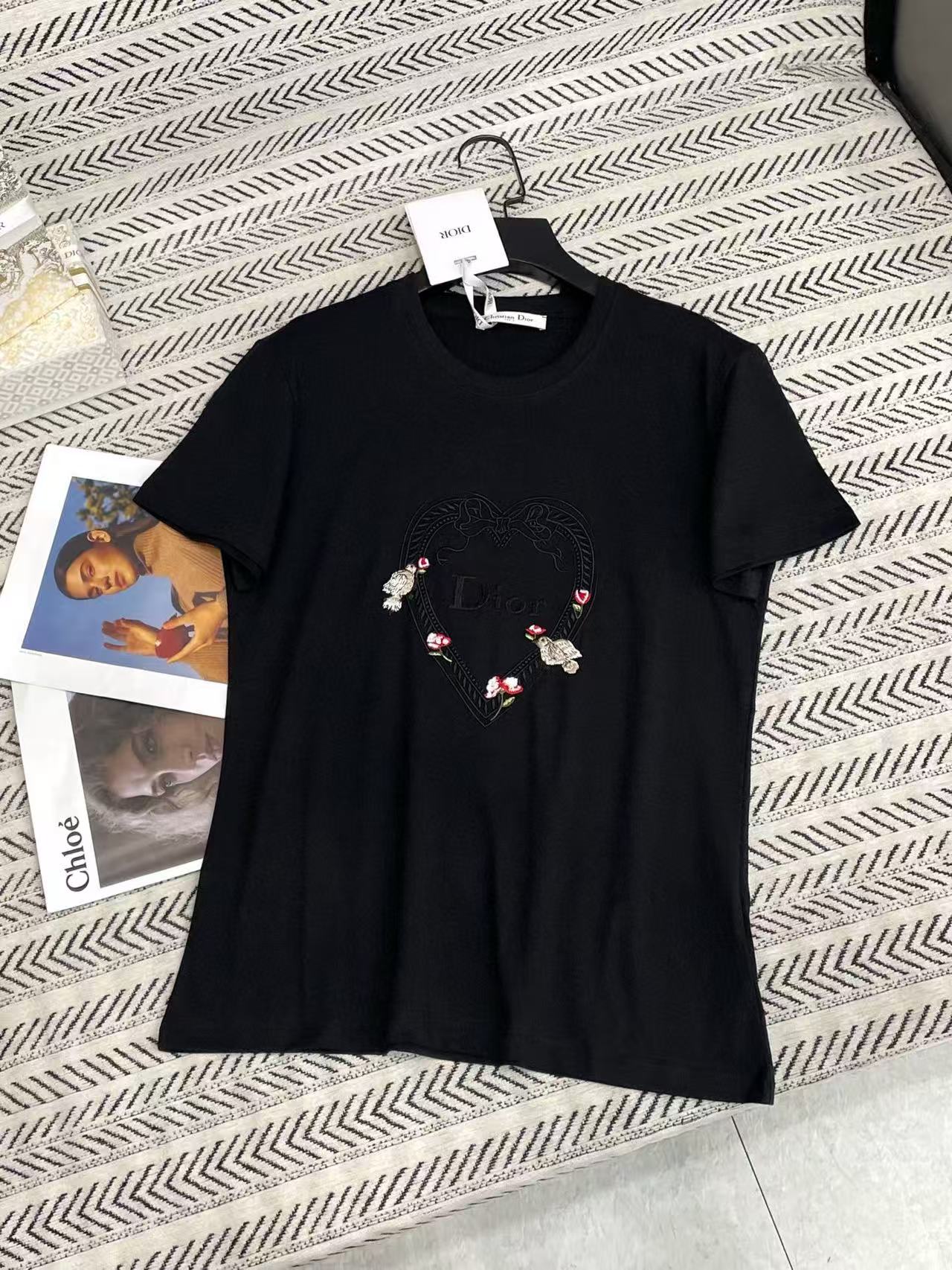 DIOR エンブロイダリー ハート レター Tシャツ【50％割引+送料無料】