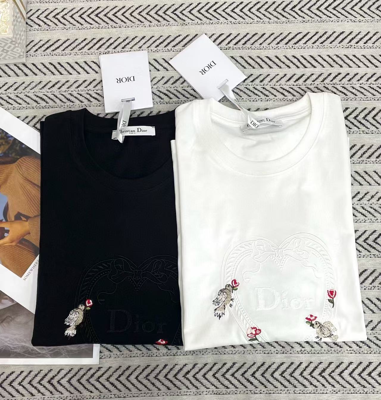 DIOR エンブロイダリー ハート レター Tシャツ【50％割引+送料無料】