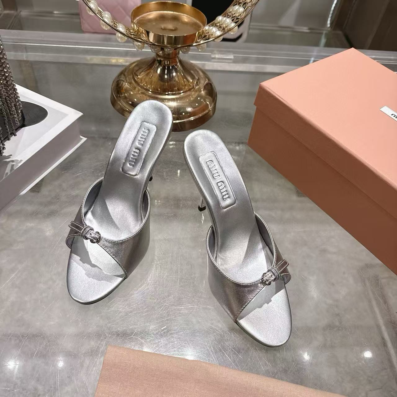 M1UM1U 高品質ミニマリストハイヒールスリッパ【50％割引+送料無料】