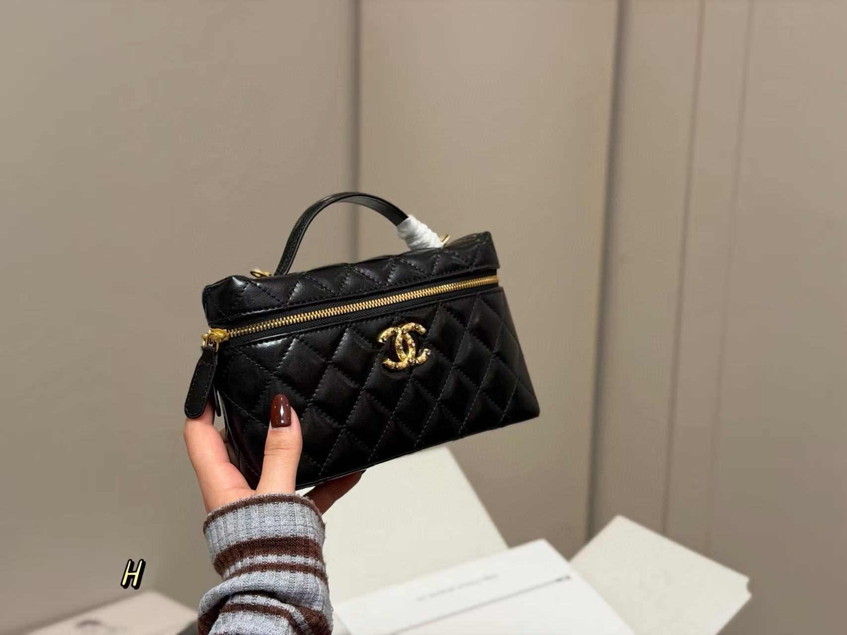 CHANE1 ダブルCチェーンバッグ【50％割引+送料無料】