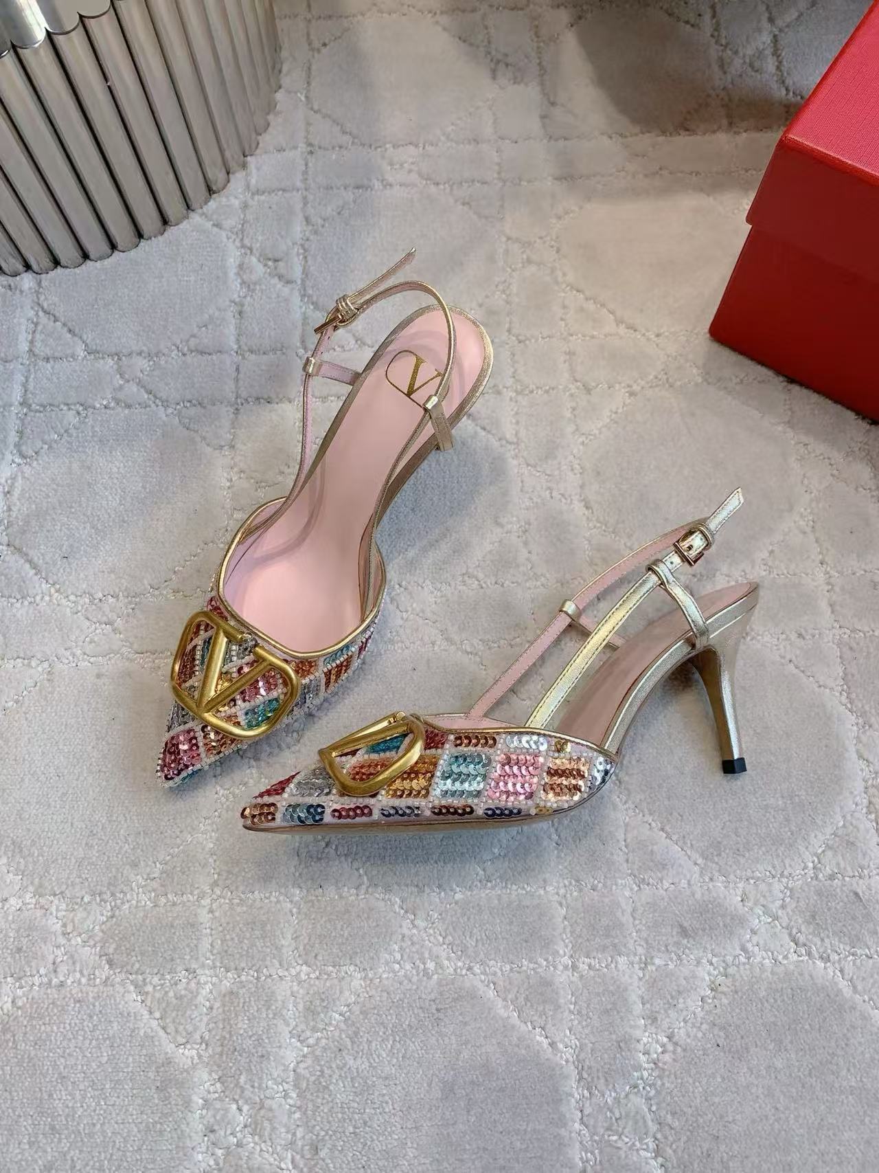 VALENT1NO 高品質スパンコール付きポインテッドトゥハイヒール【50％割引+送料無料】