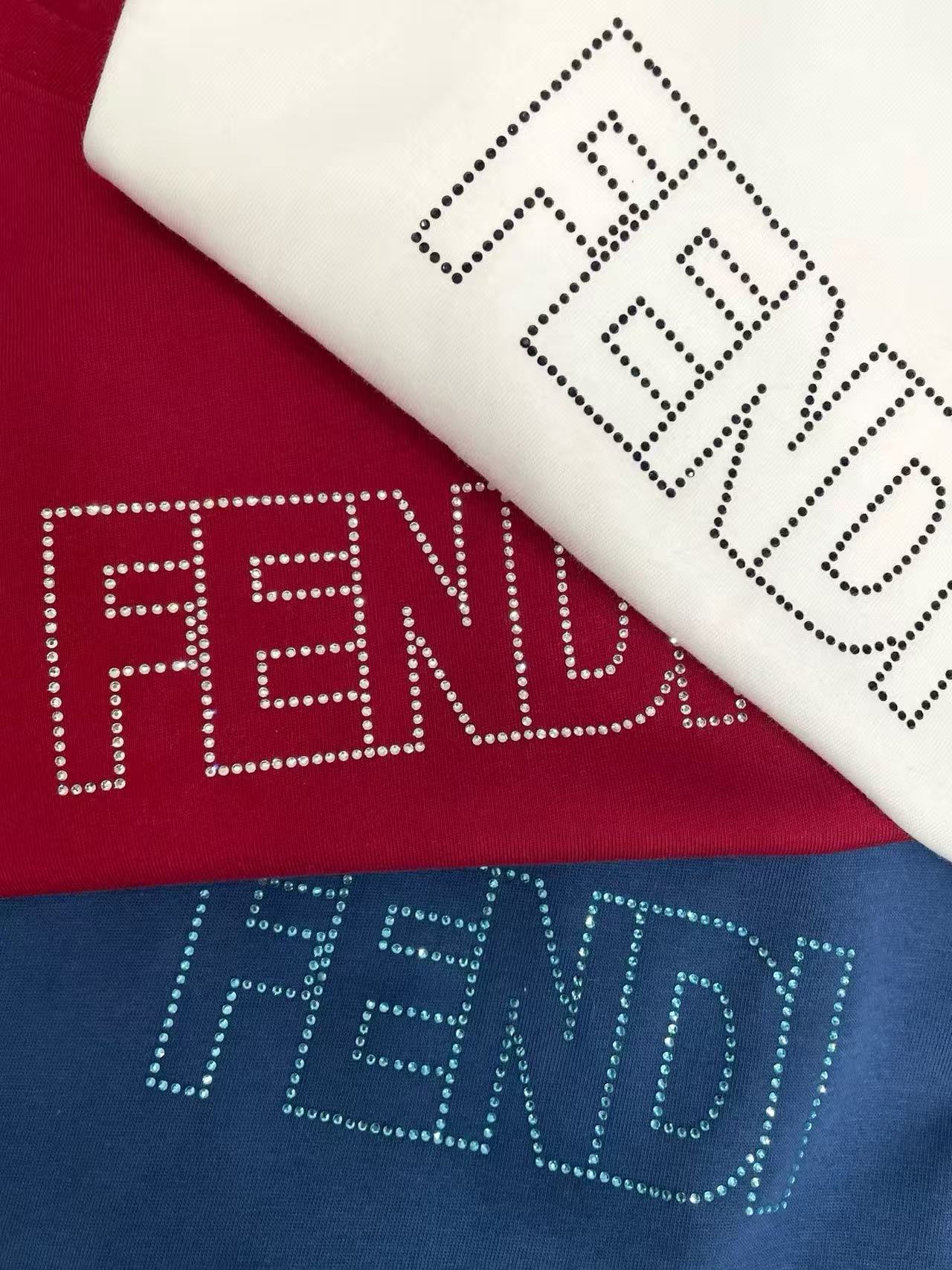 FEND1 ラインストーンレターTシャツ【50％割引+送料無料】