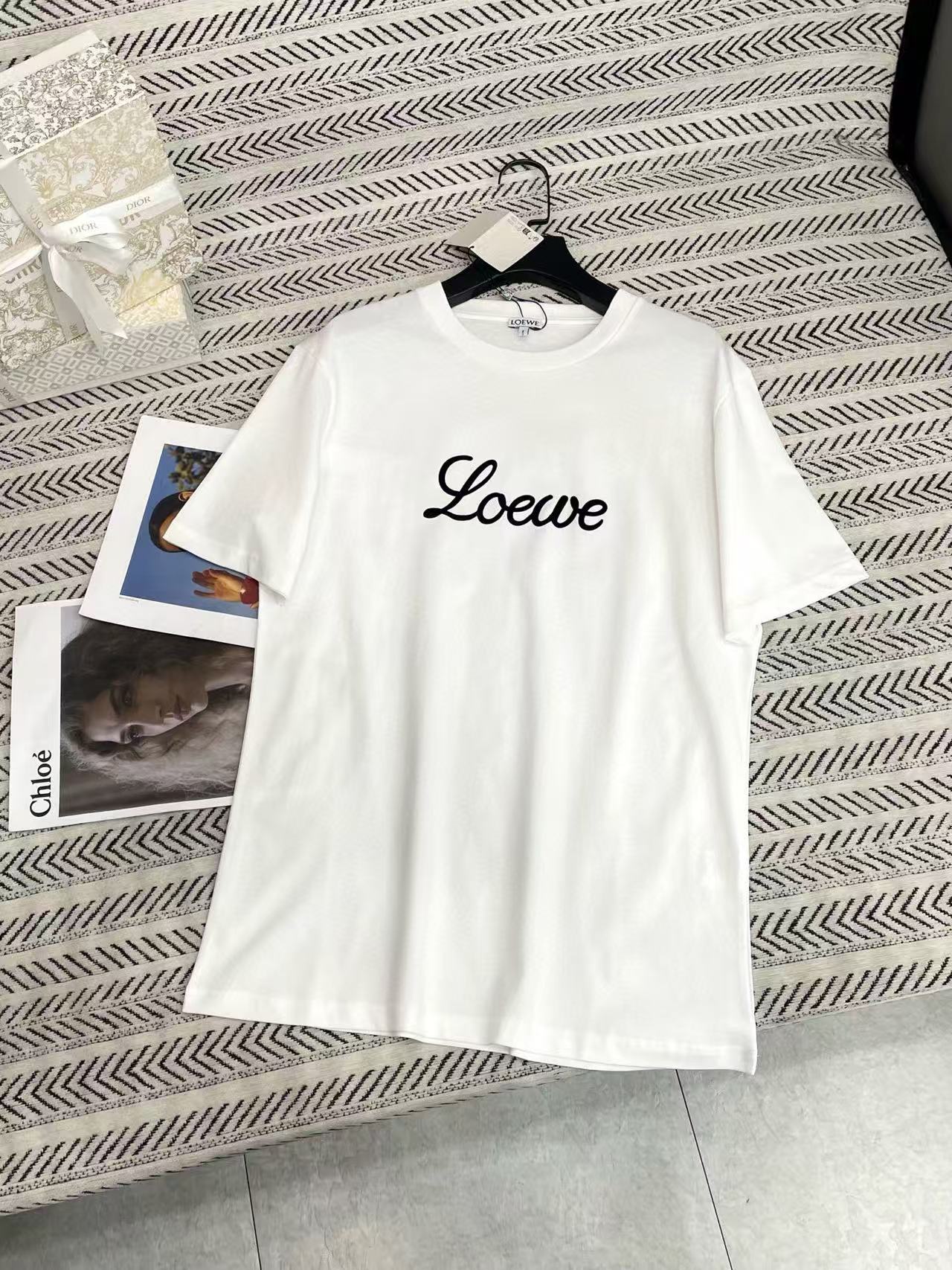 L0WEW レター フロック Tシャツ【50％割引+送料無料】