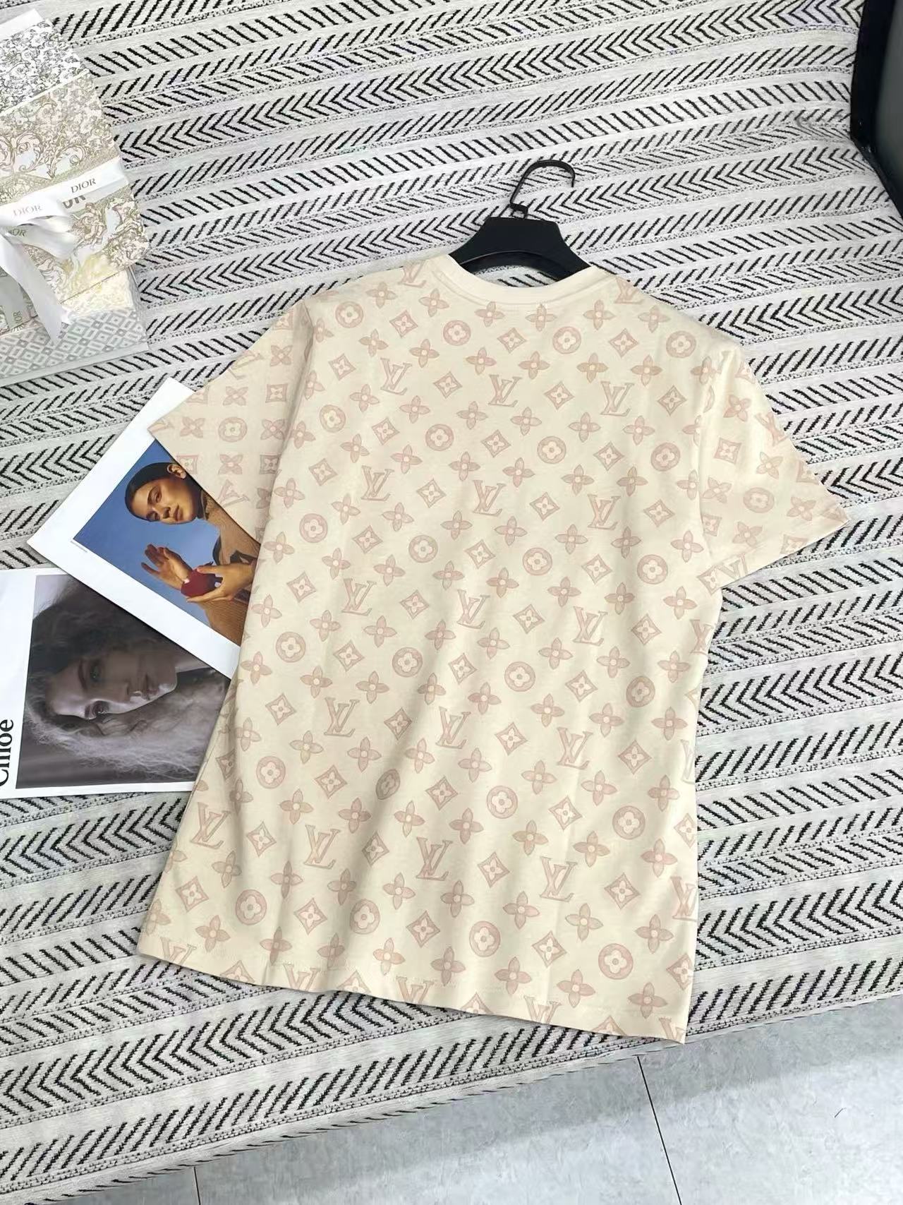 LVプリントの四つ葉のクローバーTシャツ【50％割引+送料無料】