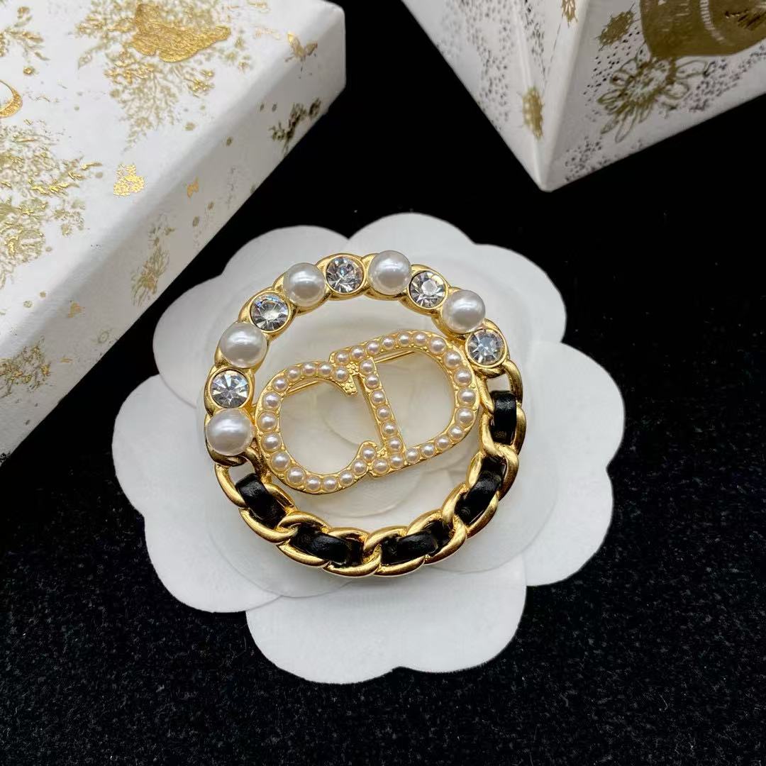 DI0RCD パールイヤリング + ブローチ + ブレスレット + ネックレス 4点セット【50％割引+送料無料】