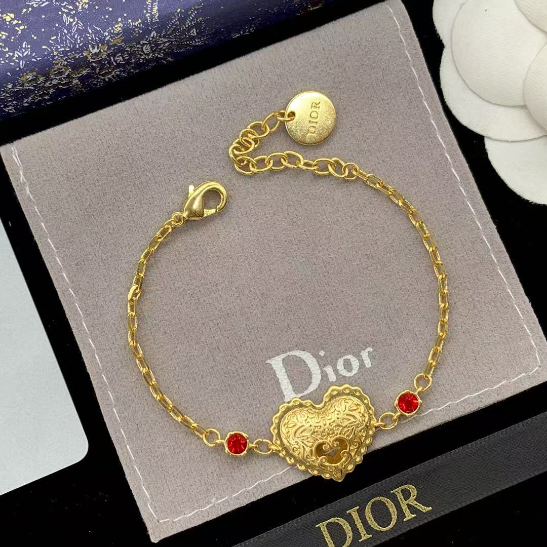 DI0Rハート型のルビーブレスレット【50％割引+送料無料】