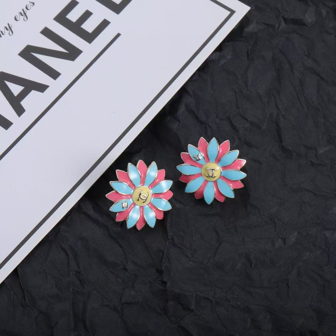 CHANE1 ダブルC フラワー スタッドピアス【50％割引+送料無料】