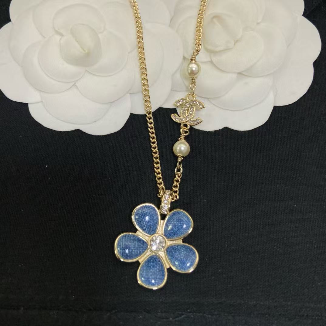 CHANE1 ダブルC ブルーフラワーネックレス【50％割引+送料無料】