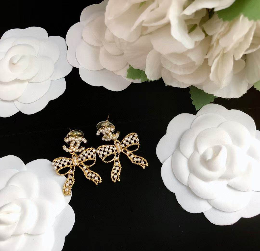 CHANE1 ボウパールスタッドイヤリング【50％割引+送料無料】