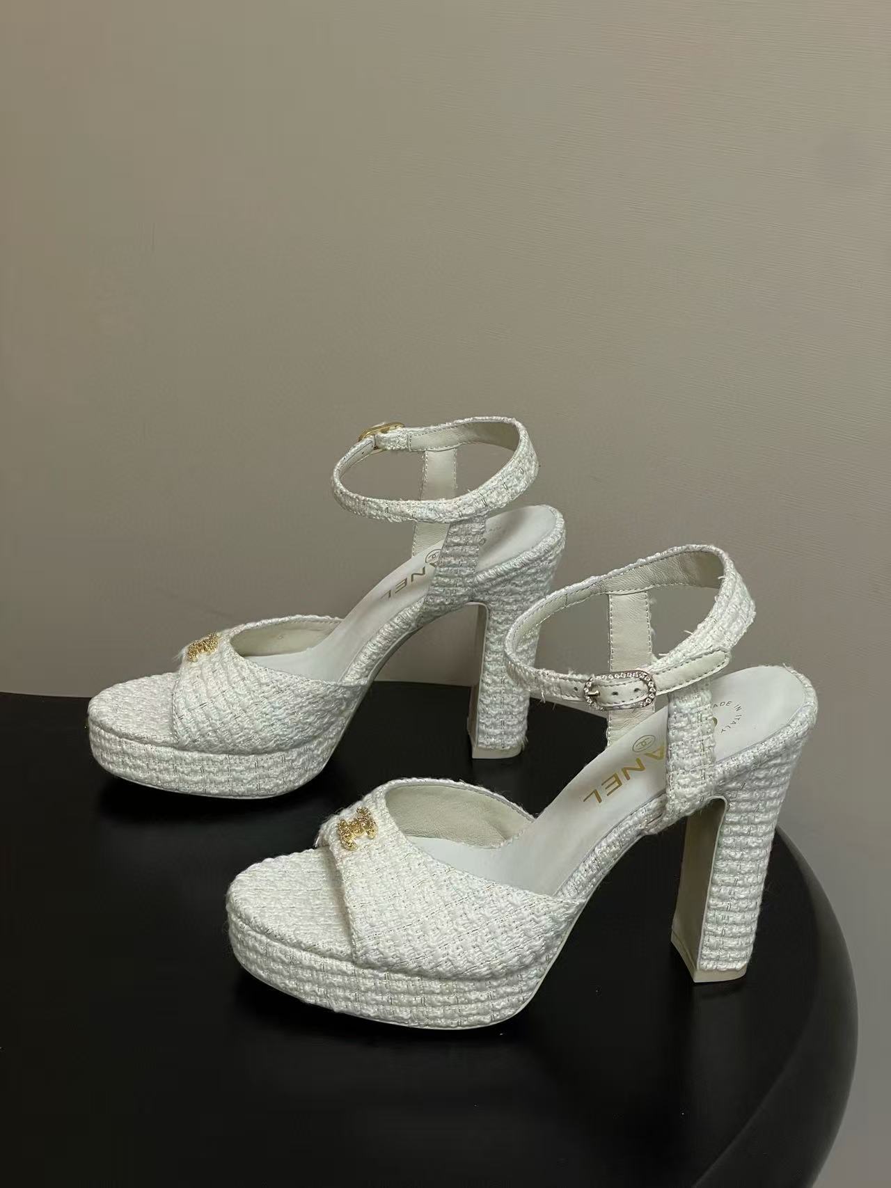 CHANE1 高品質ウールチャンキーヒールサンダル【50％割引+送料無料】