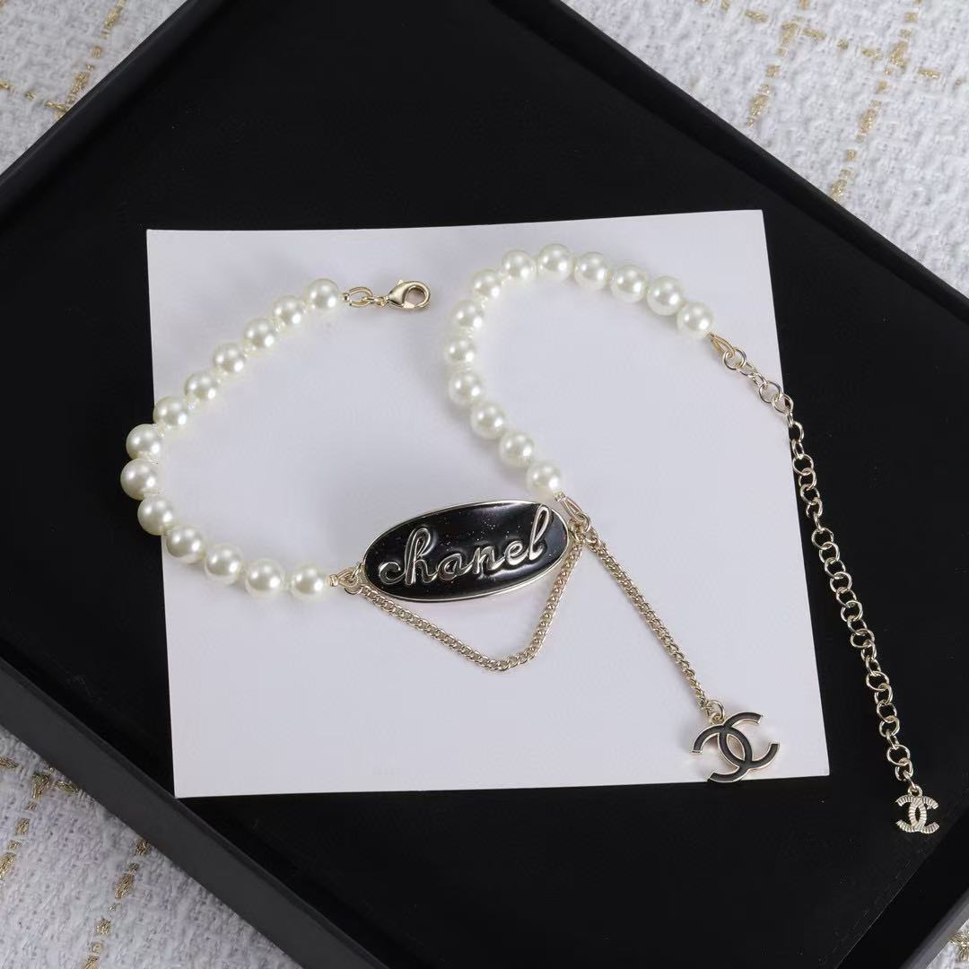 CHANE1 ダブルC パールレターネックレス【50％割引+送料無料】