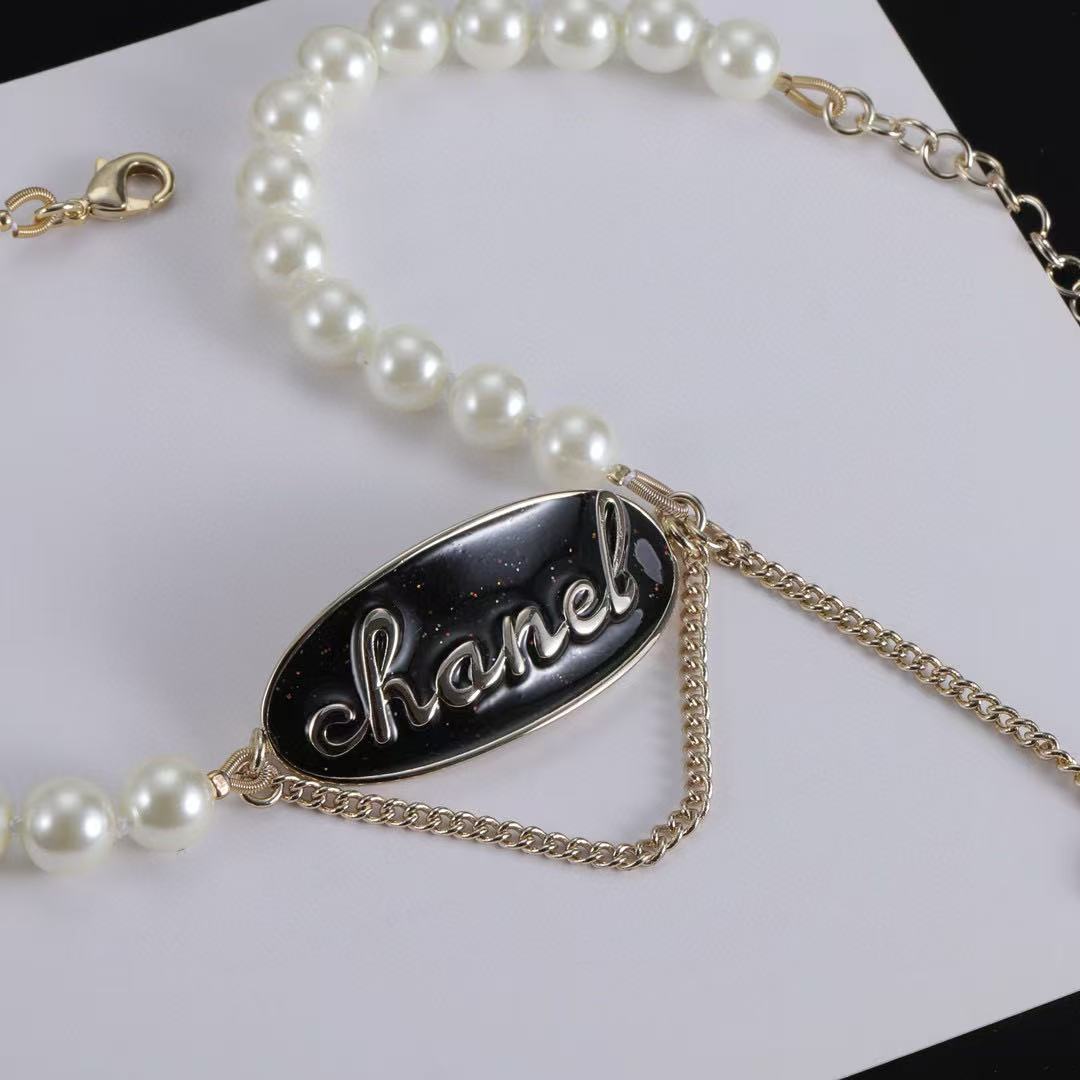 CHANE1 ダブルC パールレターネックレス【50％割引+送料無料】