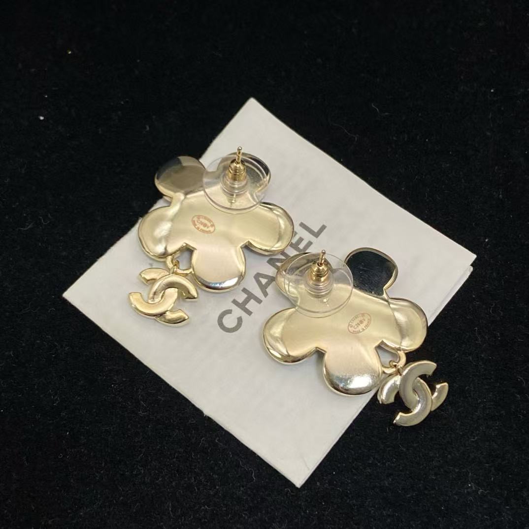 CHANE1 ブルーフラワーイヤリング【50％割引+送料無料】