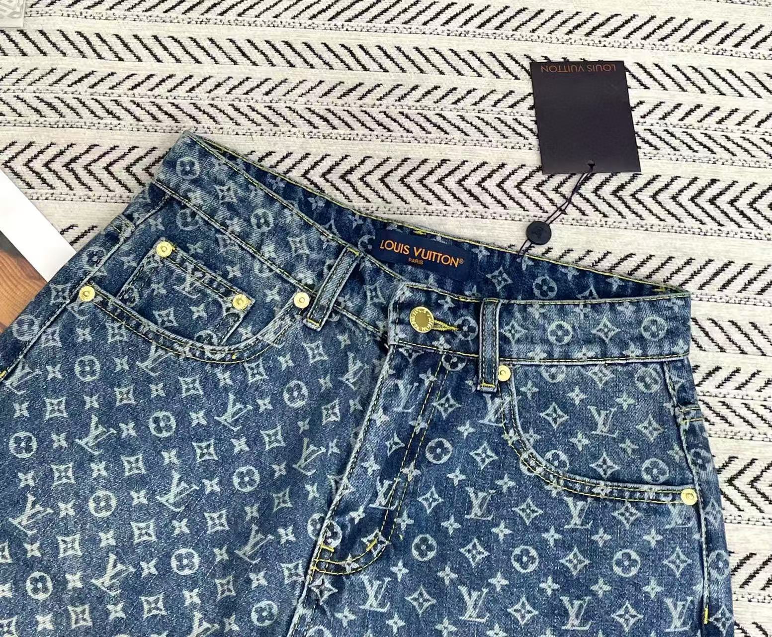 LVの高品質プリントデニムショートパンツ【50％割引+送料無料】