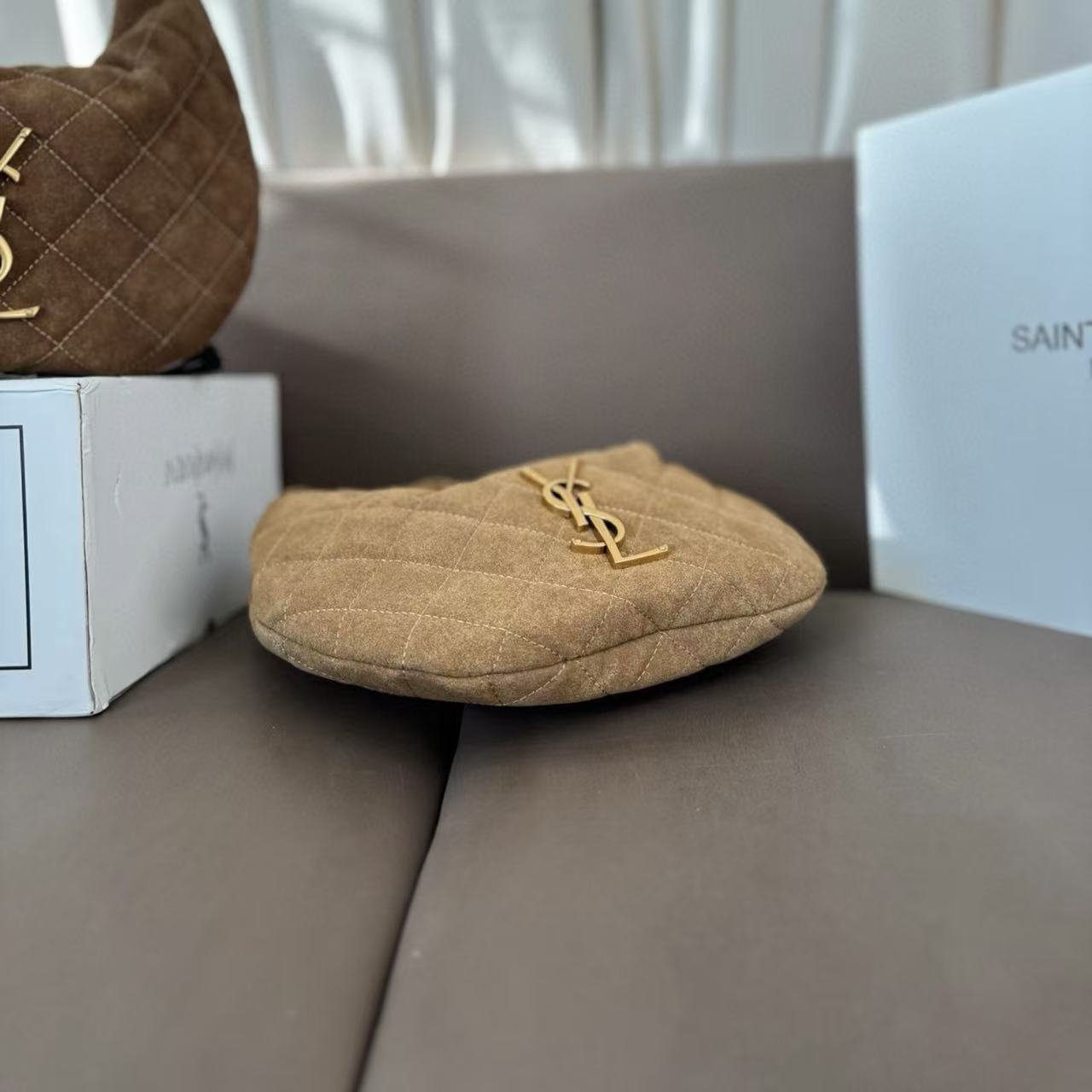 YSL ディアスキン ハンドバッグ【50％割引+送料無料】