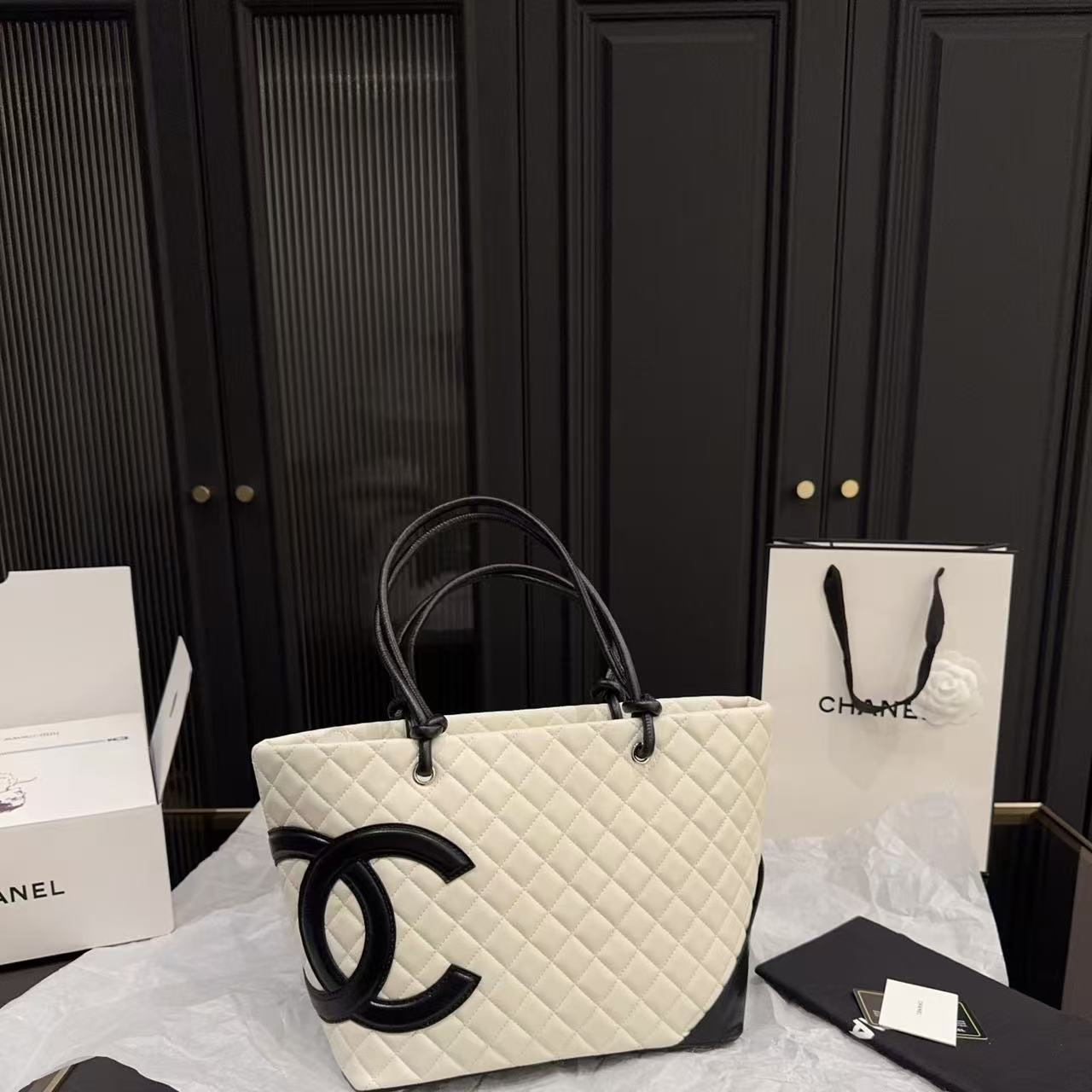 CHANE1 ダブルC チェック柄ショッピングバッグ【50％割引+送料無料】