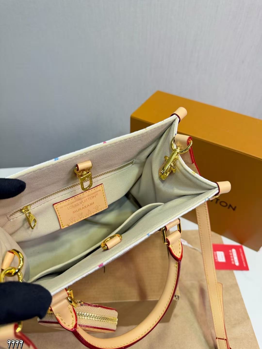 LV Onthegoラインストーンプリントハンドバッグ【50％割引+送料無料】