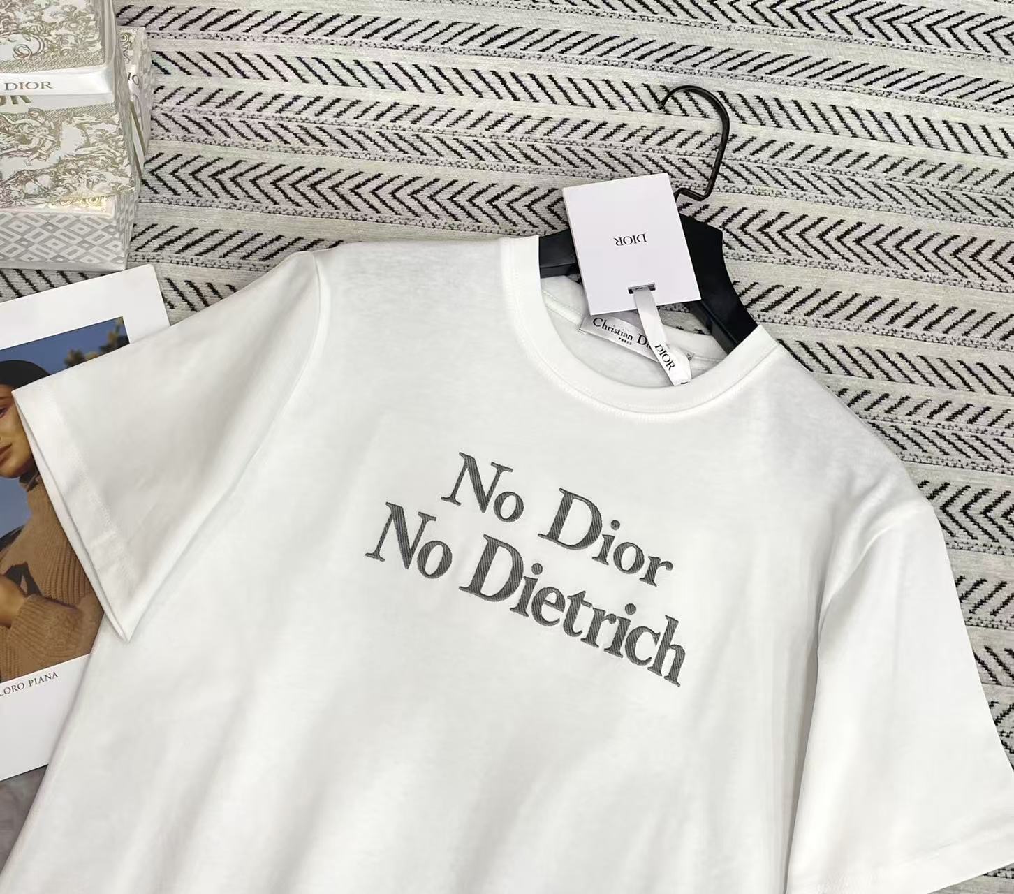 DIOR エンブロイダリー レター Tシャツ【50％割引+送料無料】