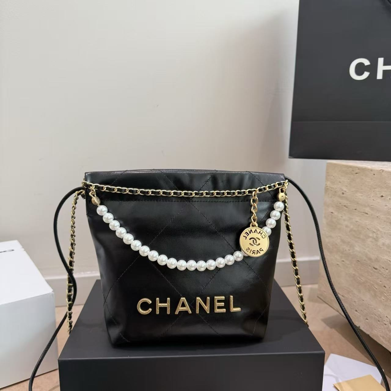 CHANE1 ラムスキンパールチェーンバッグ【50％割引+送料無料】