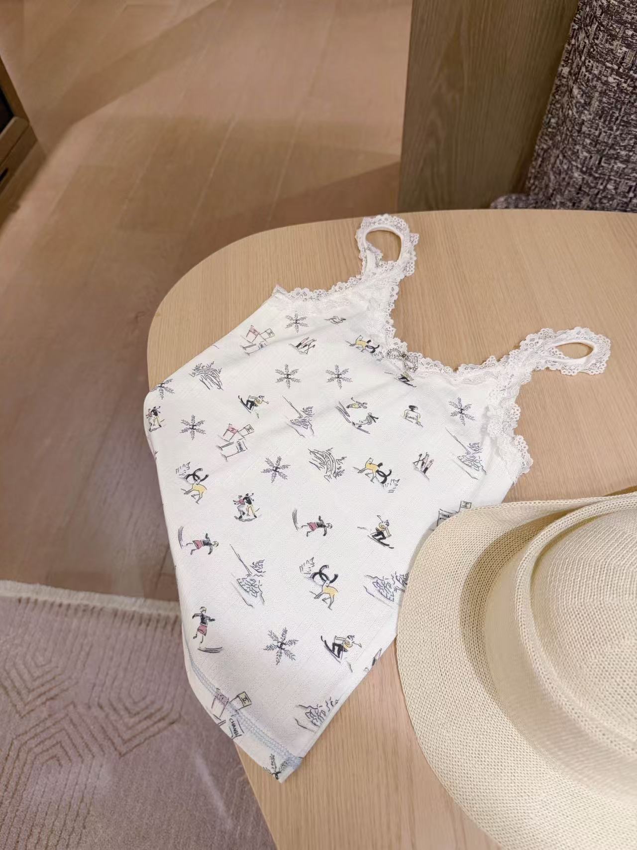 CHANE1 レースベスト+カーディガン ツーピースセット【50％割引+送料無料】