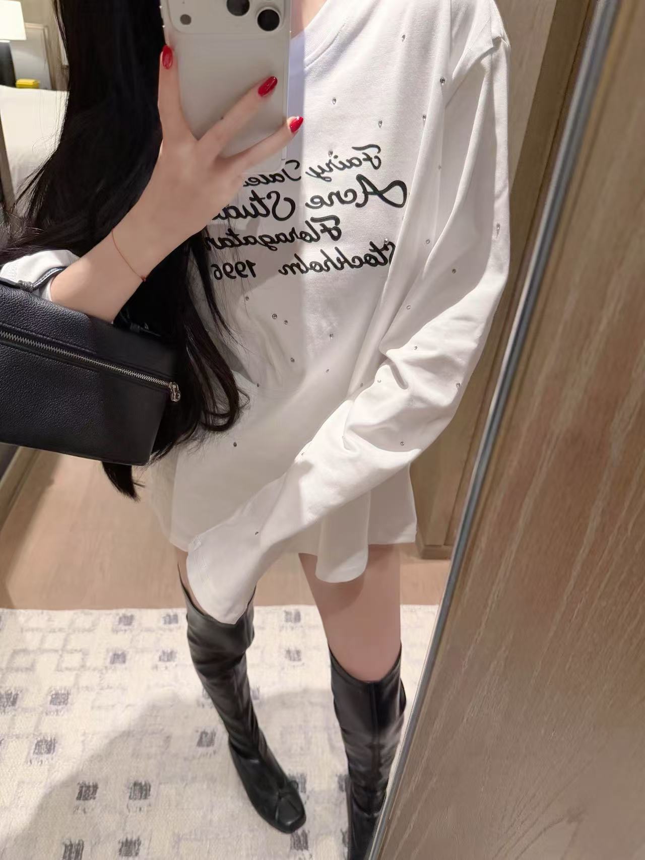 Acne studiosレター長袖Tシャツ【50％割引+送料無料】