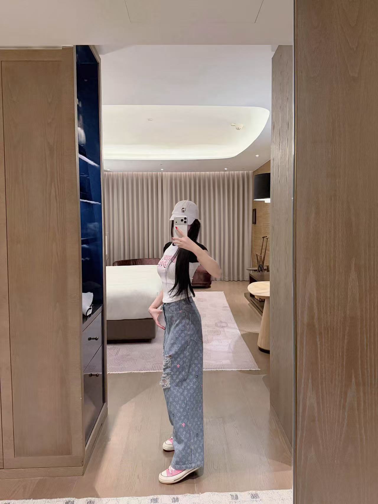 LV リップドジャカードレタージーンズ【50％割引+送料無料】