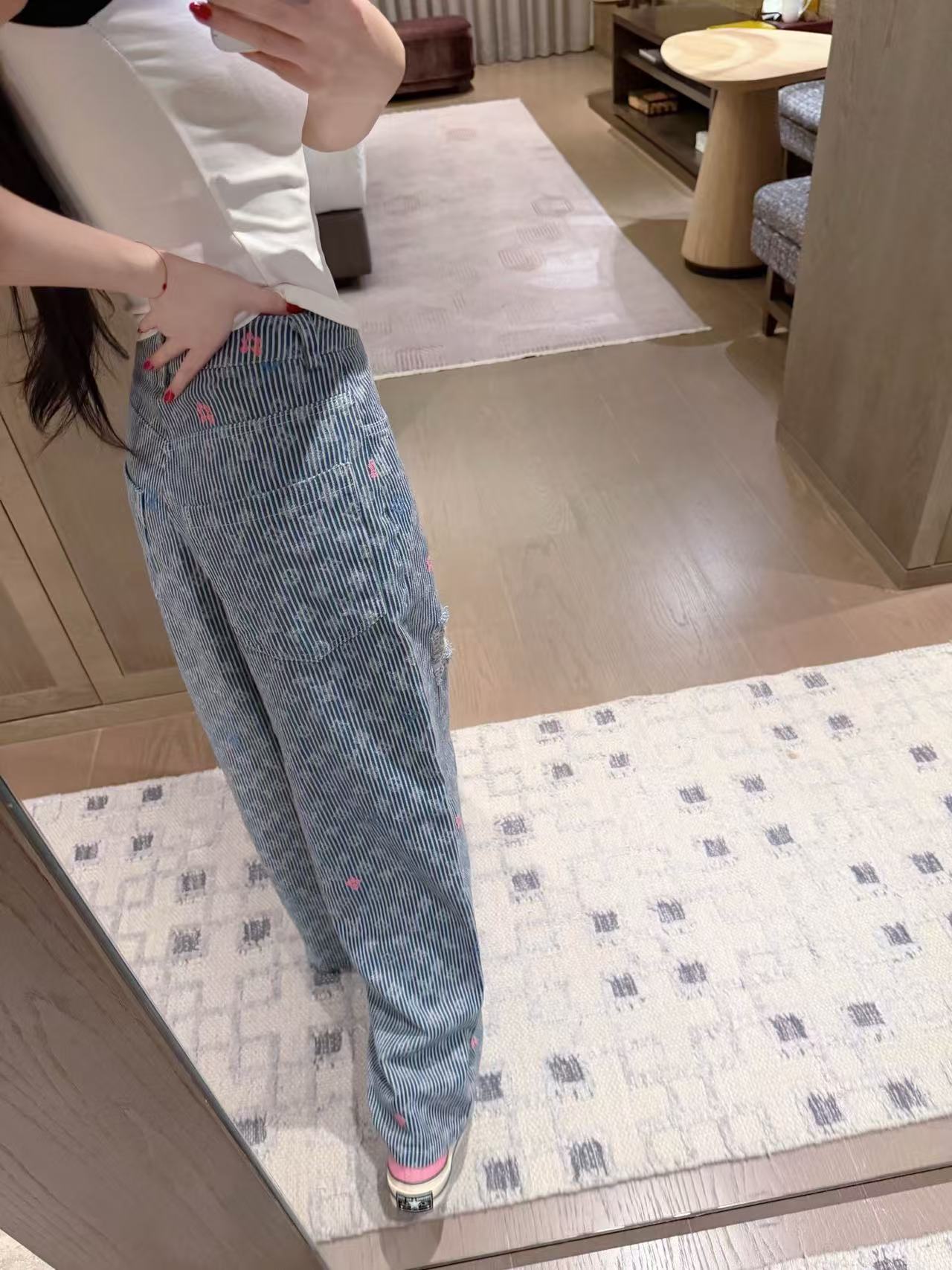 LV リップドジャカードレタージーンズ【50％割引+送料無料】