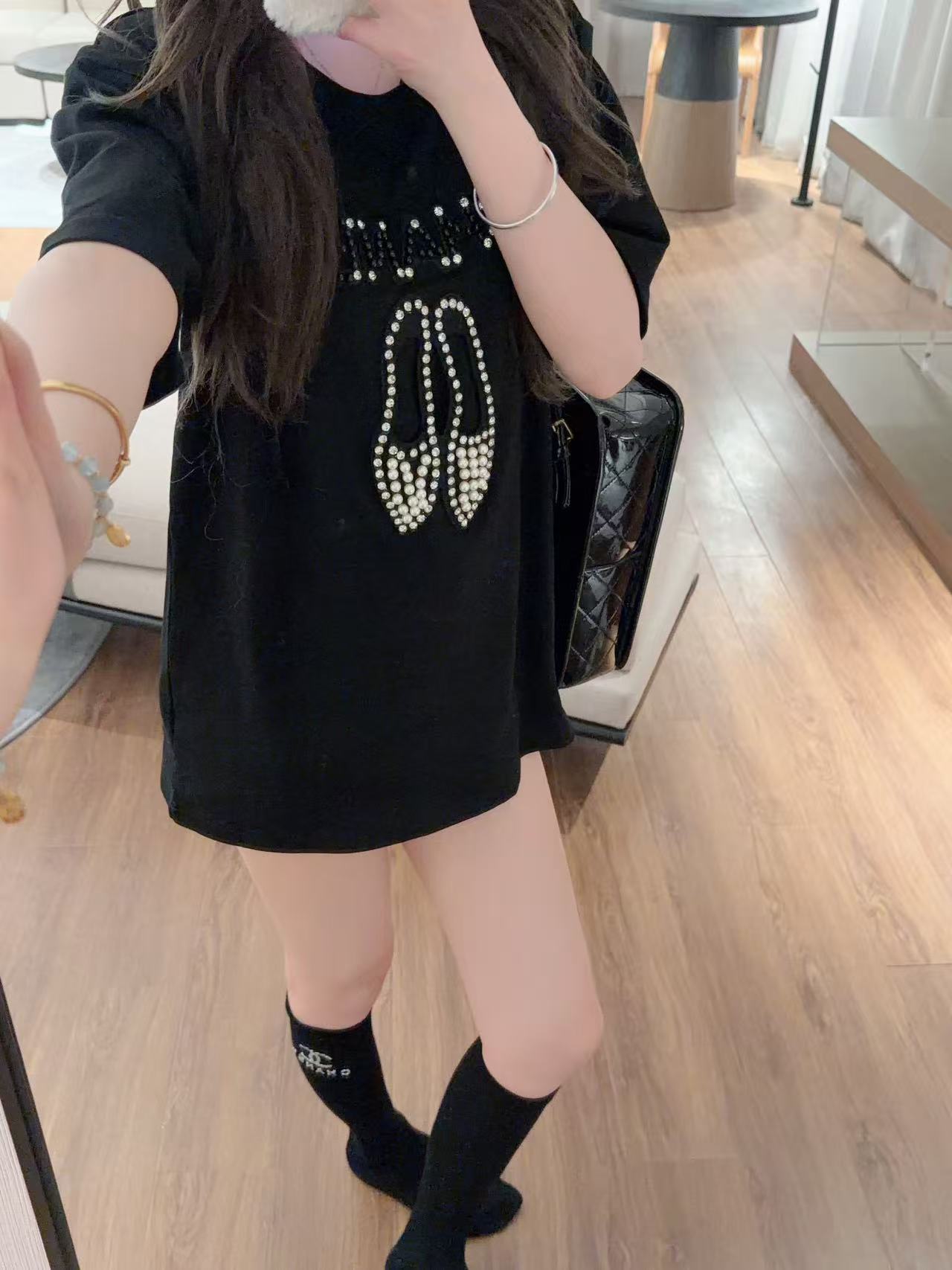 CHANE1 ハイヒールTシャツ+ソックス2点セット【50％割引+送料無料】