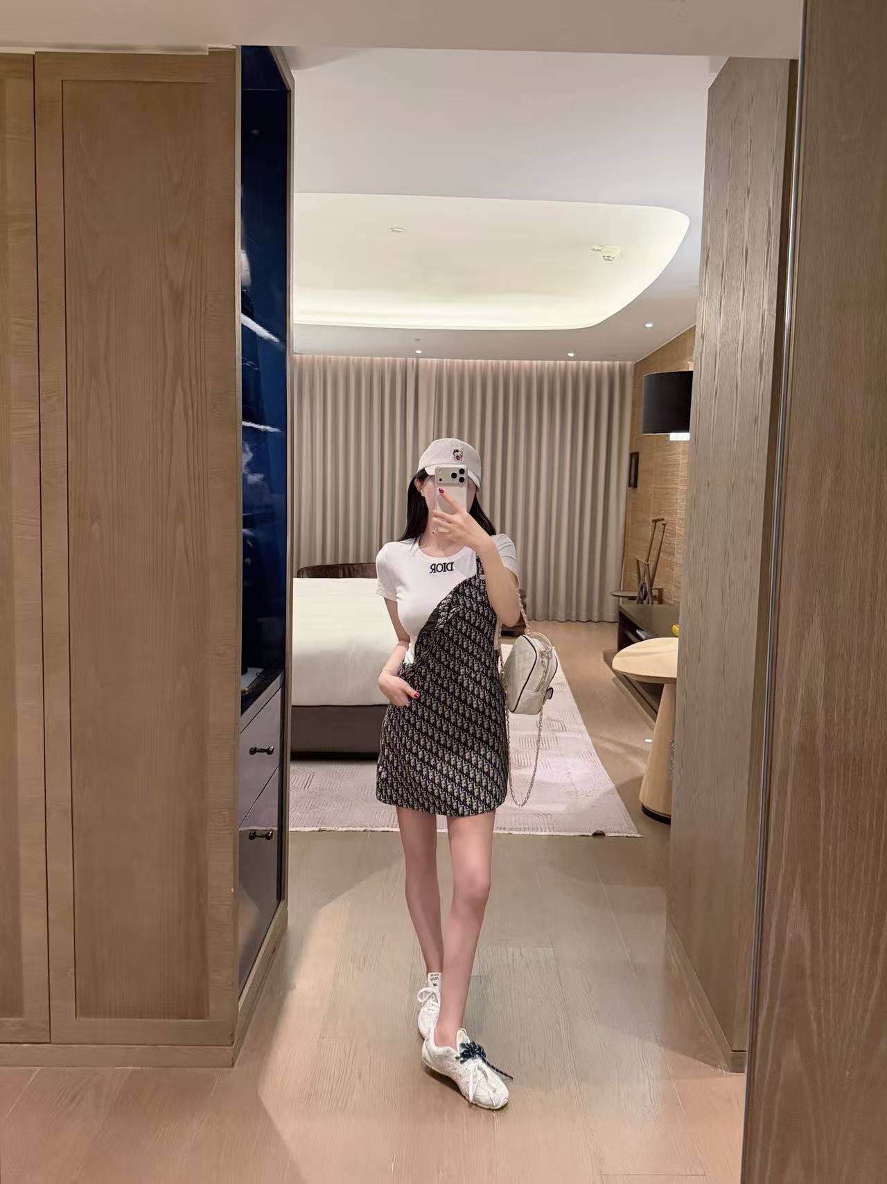 DIOR シンプルレター Tシャツ + ドレス ツーピースセット【50％割引+送料無料】