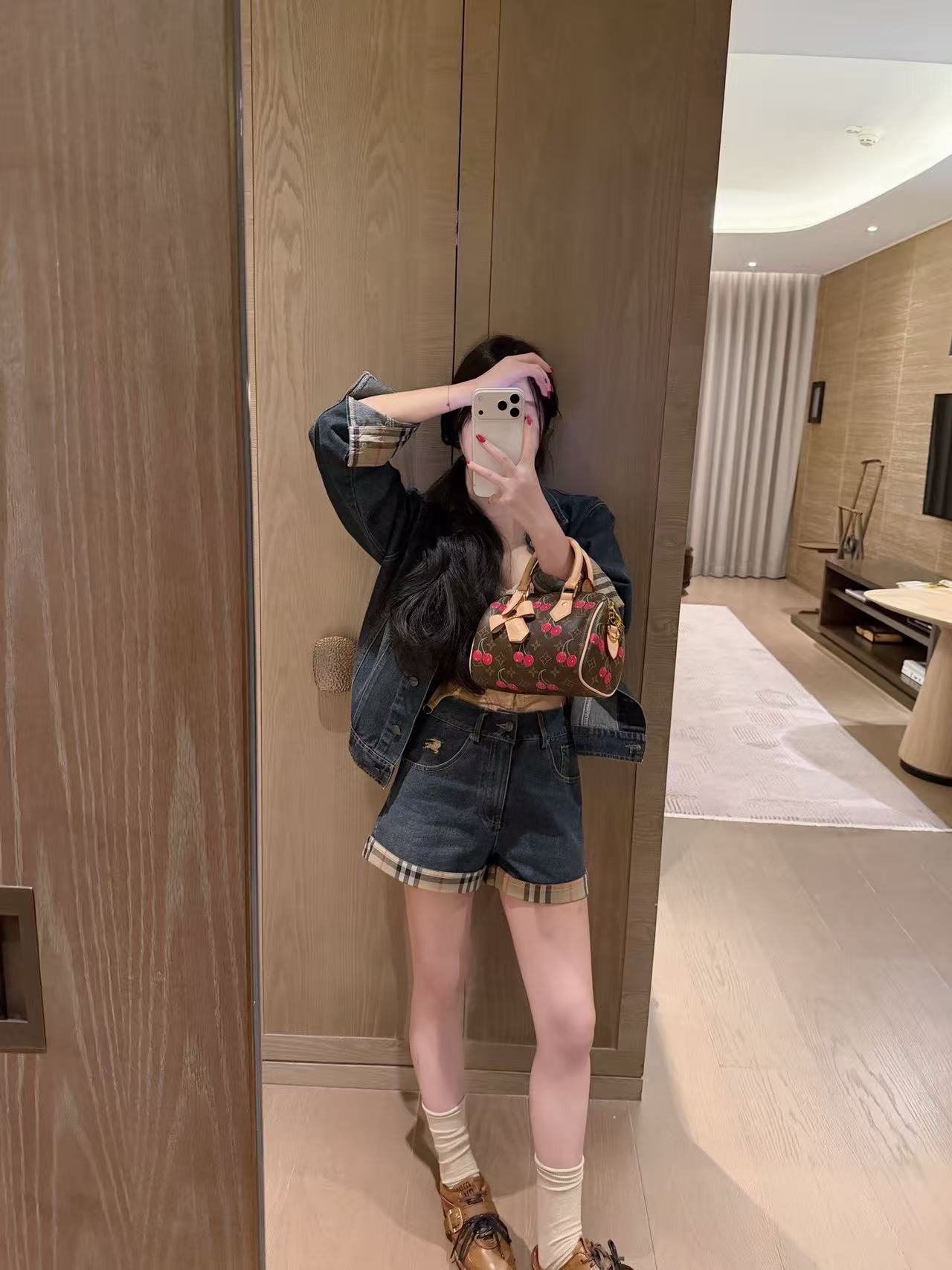 BUR8ERRY デニムジャケット＆ショーツ ツーピースセット【50％割引+送料無料】