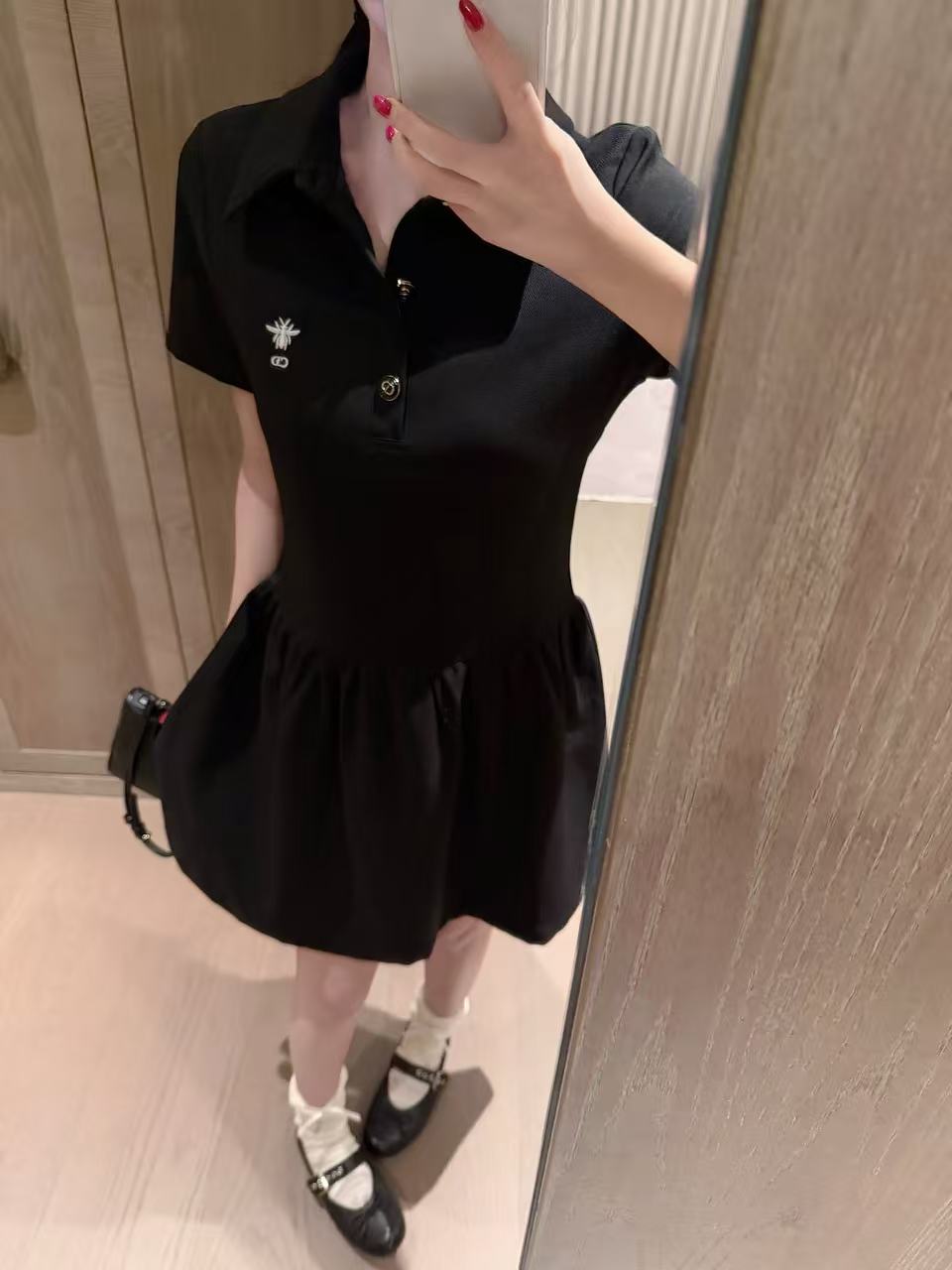 DIOR エンブロイダリー ビー ショートスリーブ ドレス【50％割引+送料無料】