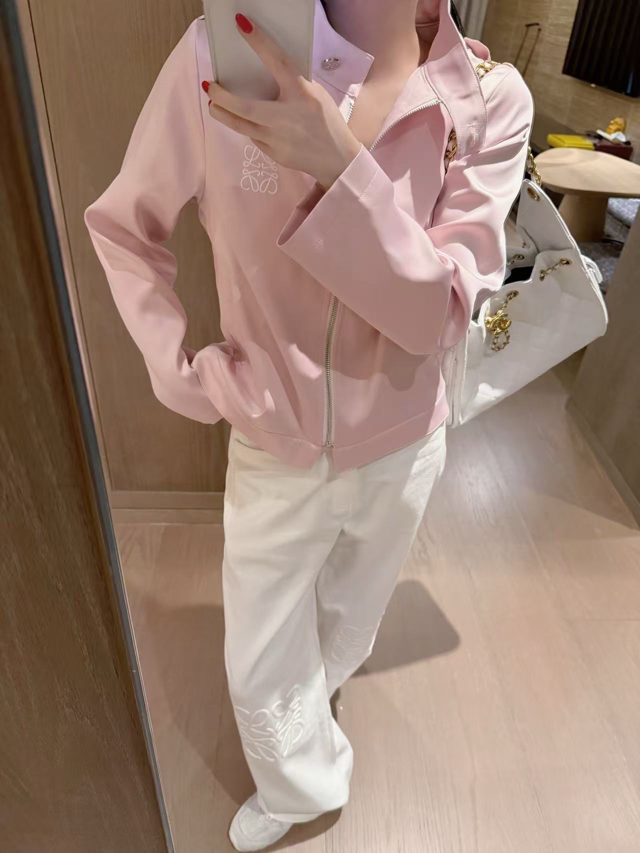 L0WEW 刺繍ロゴ ジップアップジャケット【50％割引+送料無料】