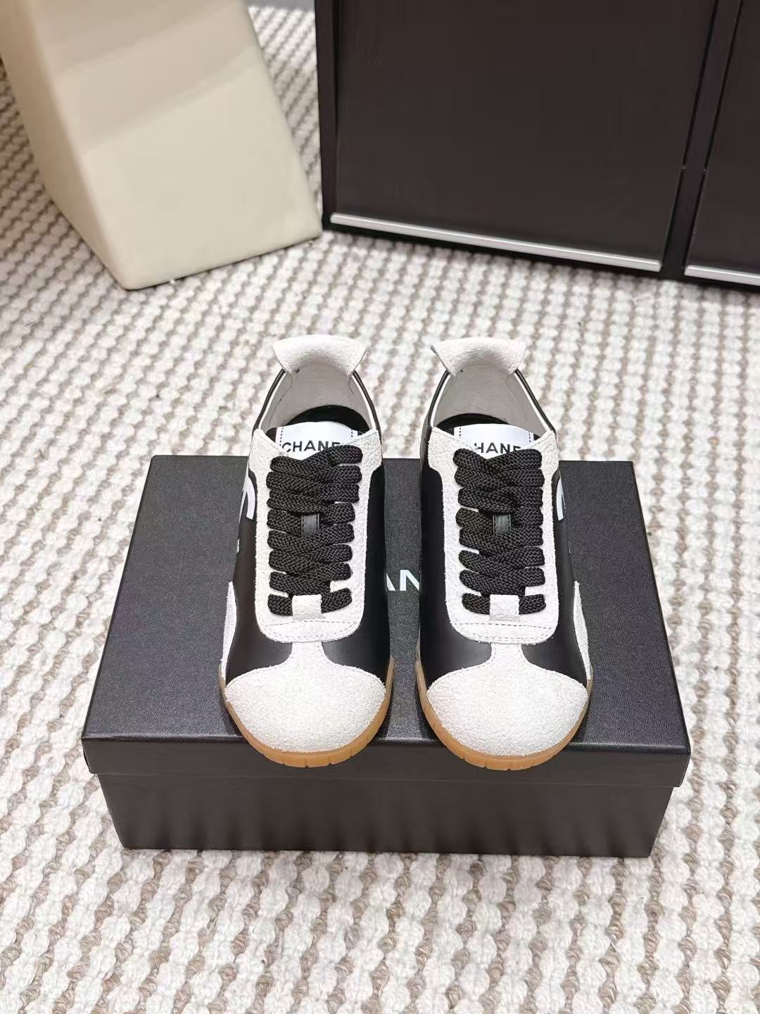 CHANE1 高品質ダブルCカジュアルシューズ【50％割引+送料無料】