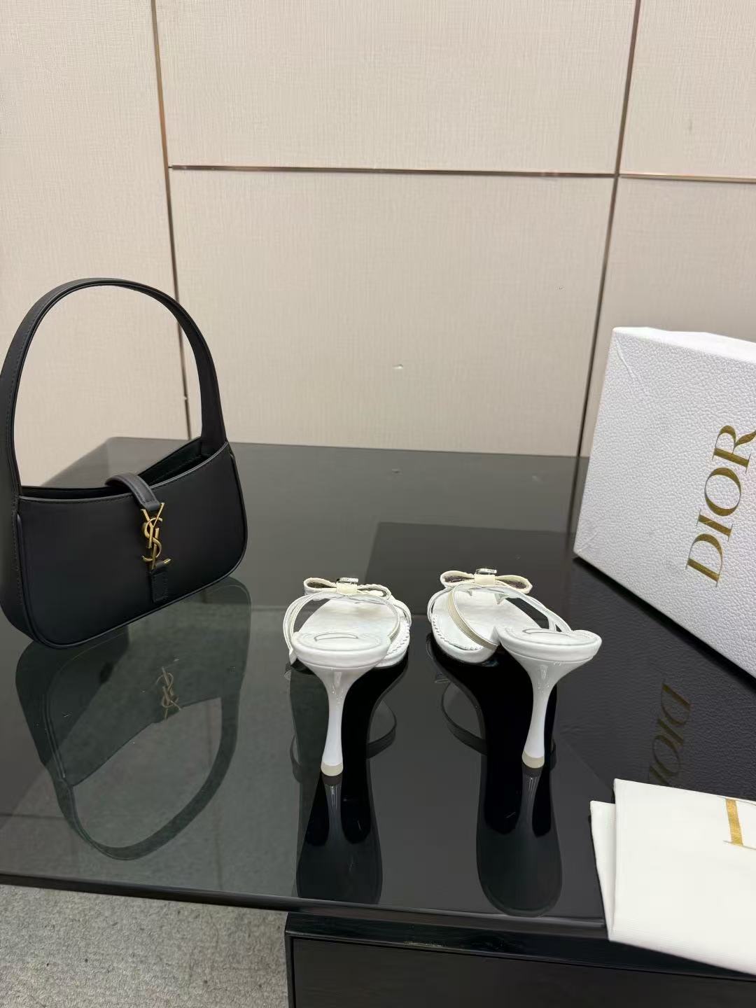 DIOR 高品質ボウタイ ラムスキン ハイヒール【50％割引+送料無料】