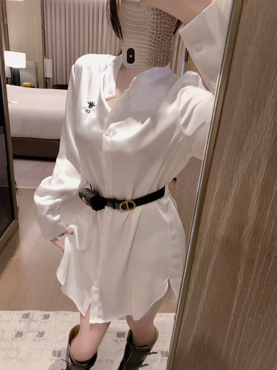 DIORシルク刺繍ビーシャツ【50％割引+送料無料】