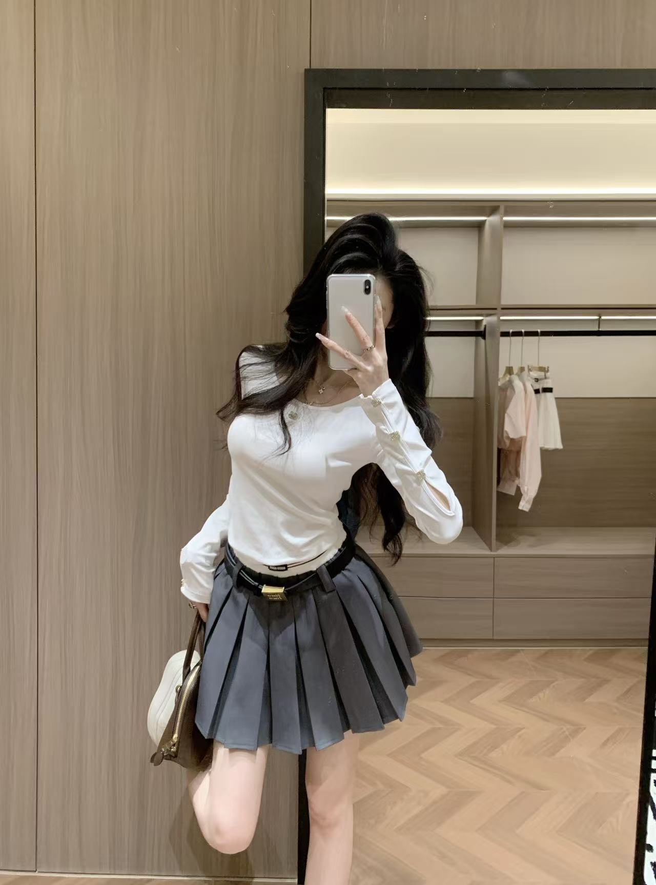 M1UM1U ゴムウエスト プリーツミニスカート【50％割引+送料無料】