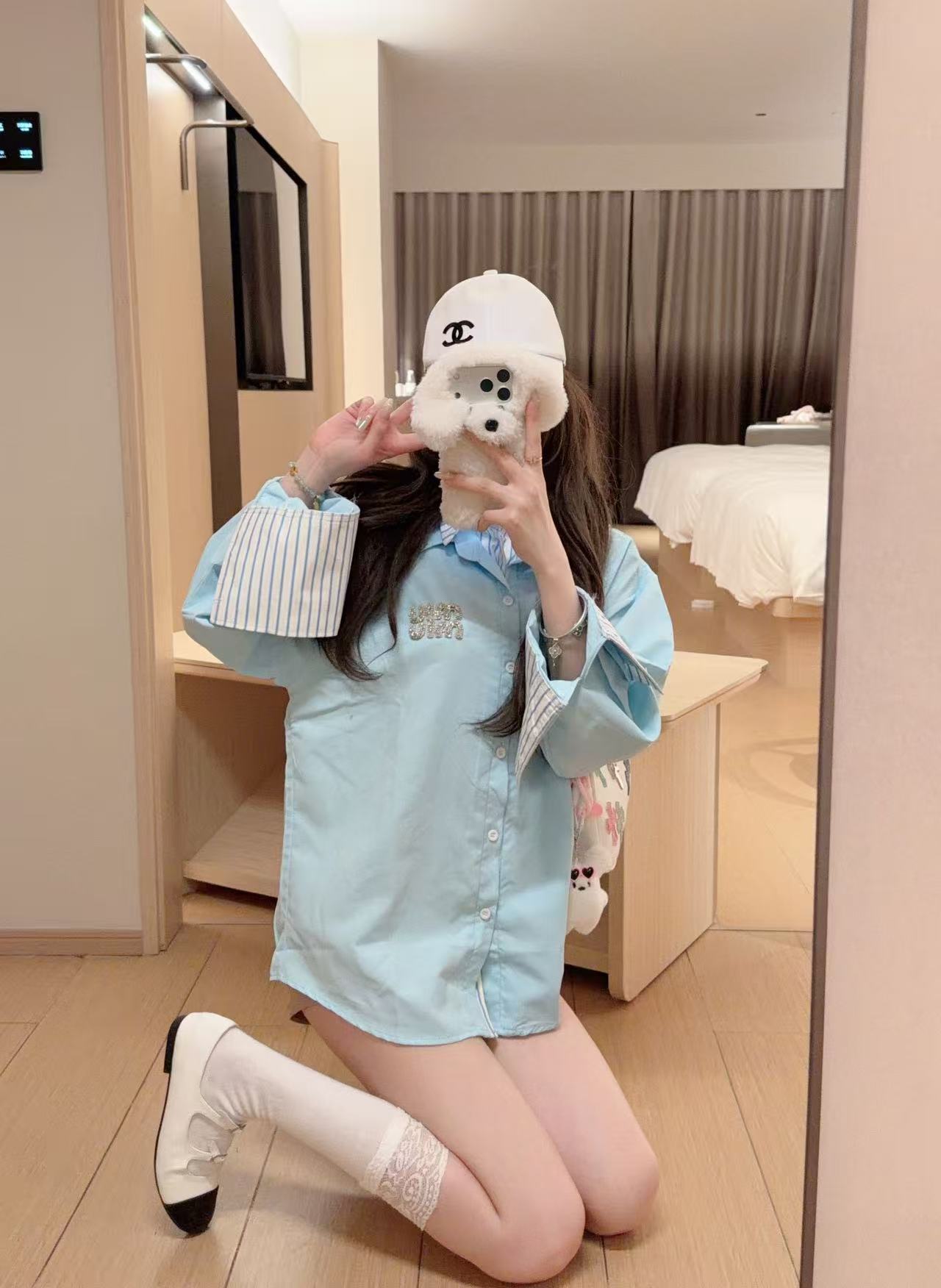 M1UM1U カラーブロックカラーレターシャツ【50％割引+送料無料】