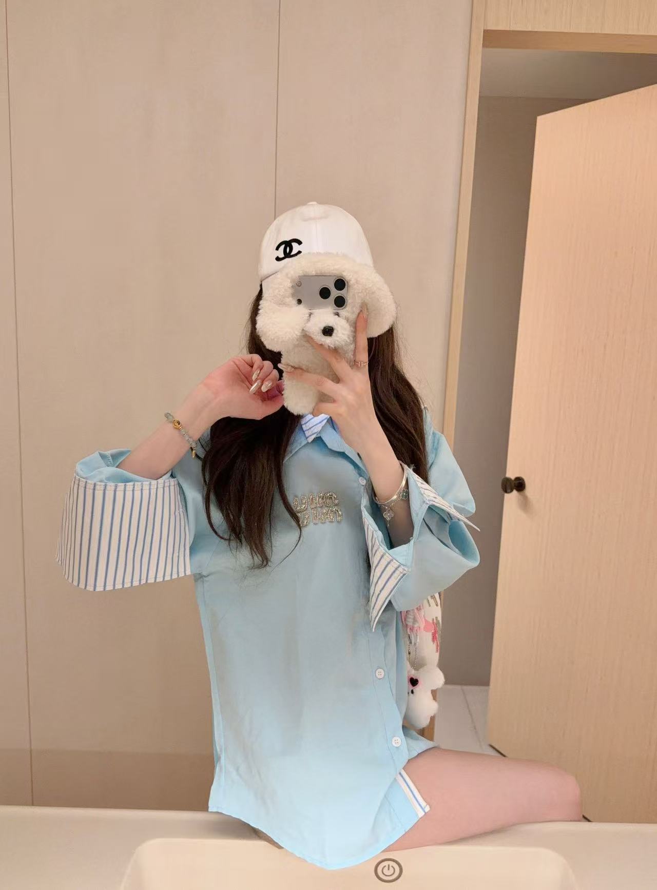 M1UM1U カラーブロックカラーレターシャツ【50％割引+送料無料】